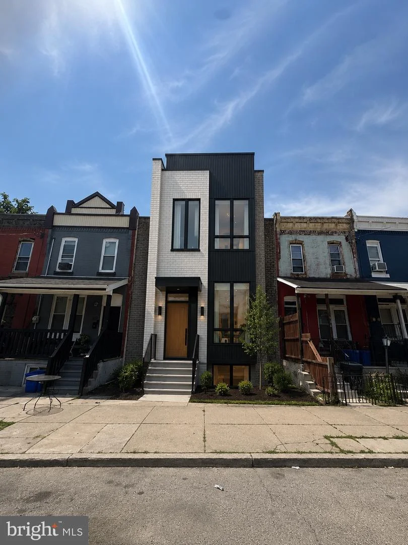 927 N 43rd Street, Philadelphia, PA, 19104