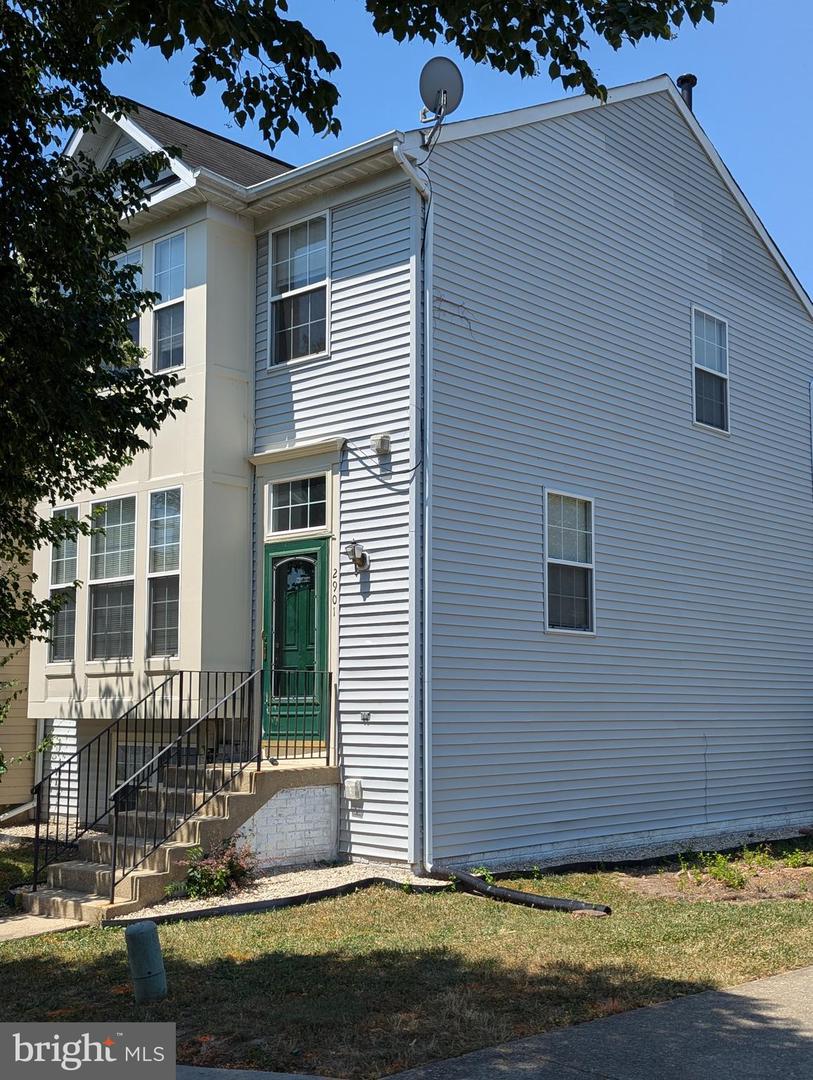 Photo 2 of 34 of 2901 Cassidy Pl townhome