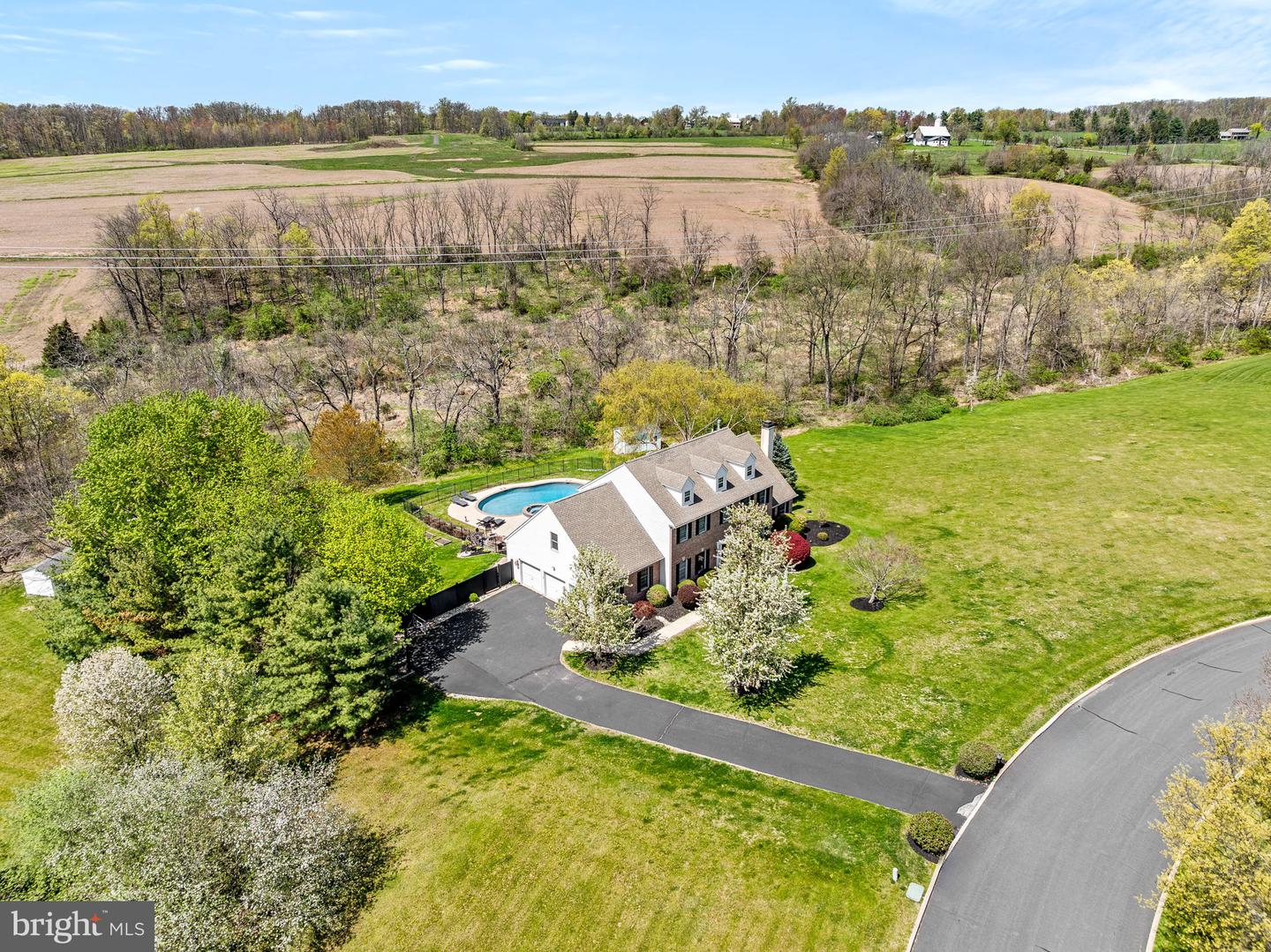 3940 Fountain Cir