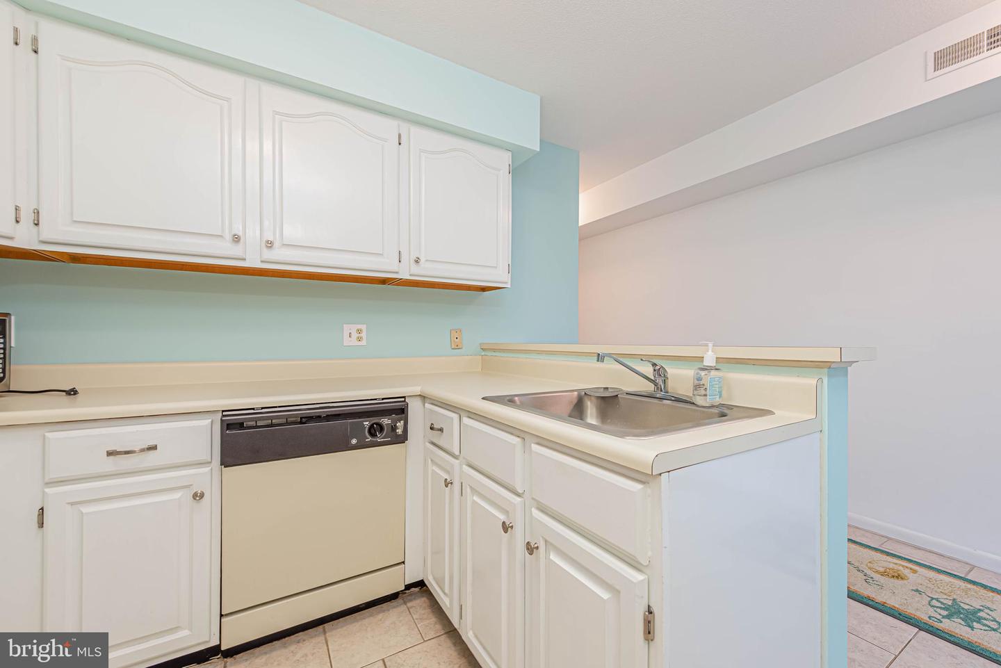 Photo 10 of 26 of 38287 Cardinal Ln #136 townhome