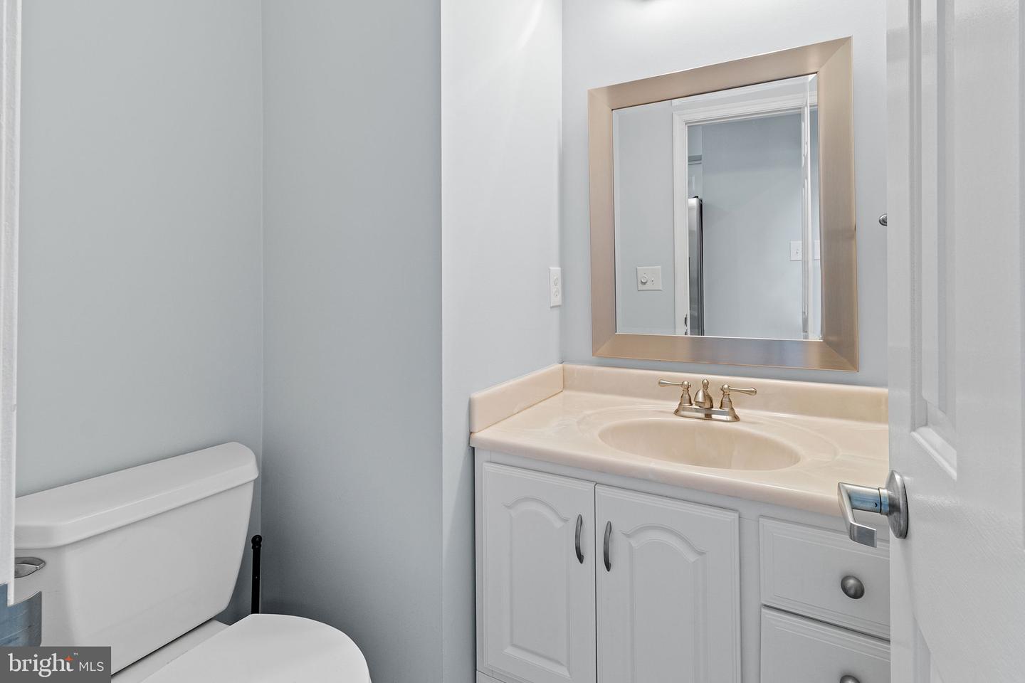 Photo 8 of 31 of 6-H Brookline Ct townhome