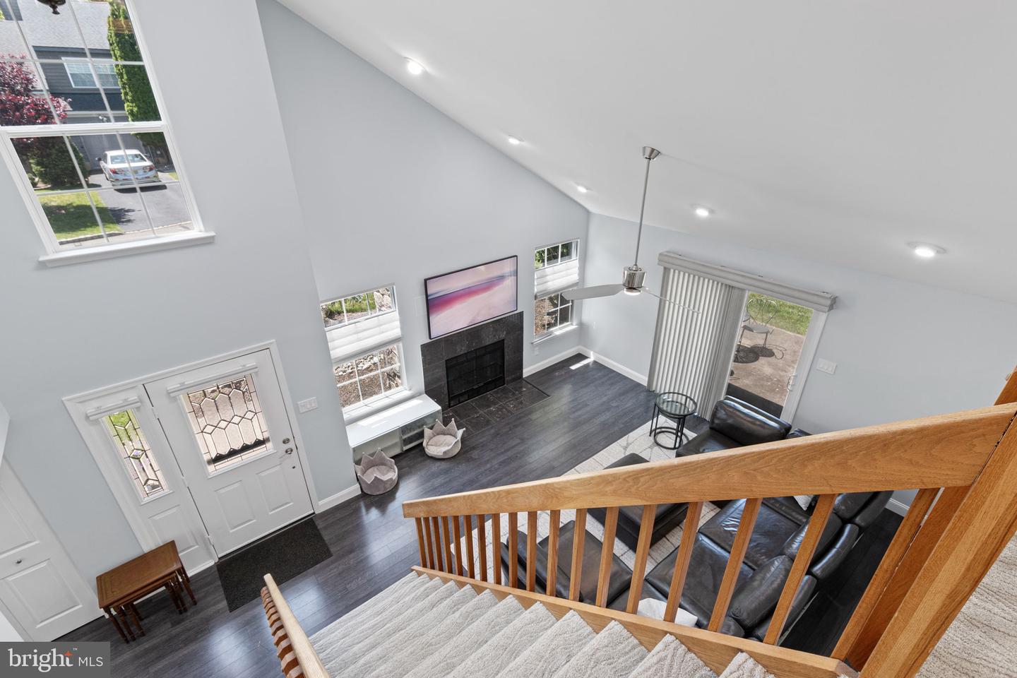Photo 12 of 31 of 6-H Brookline Ct townhome