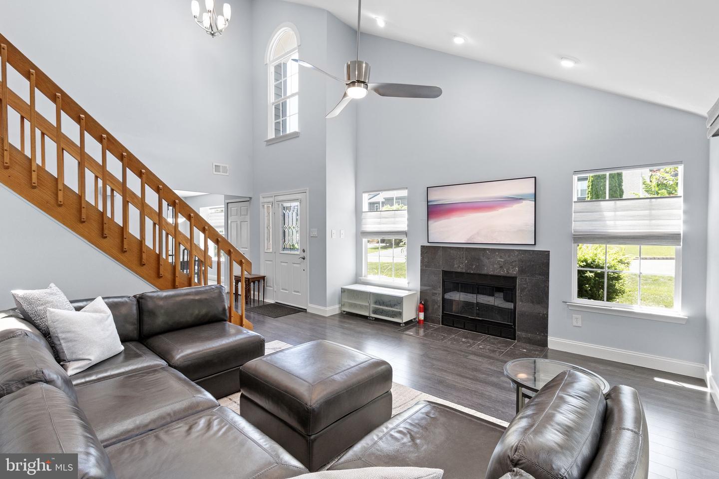 Photo 11 of 31 of 6-H Brookline Ct townhome