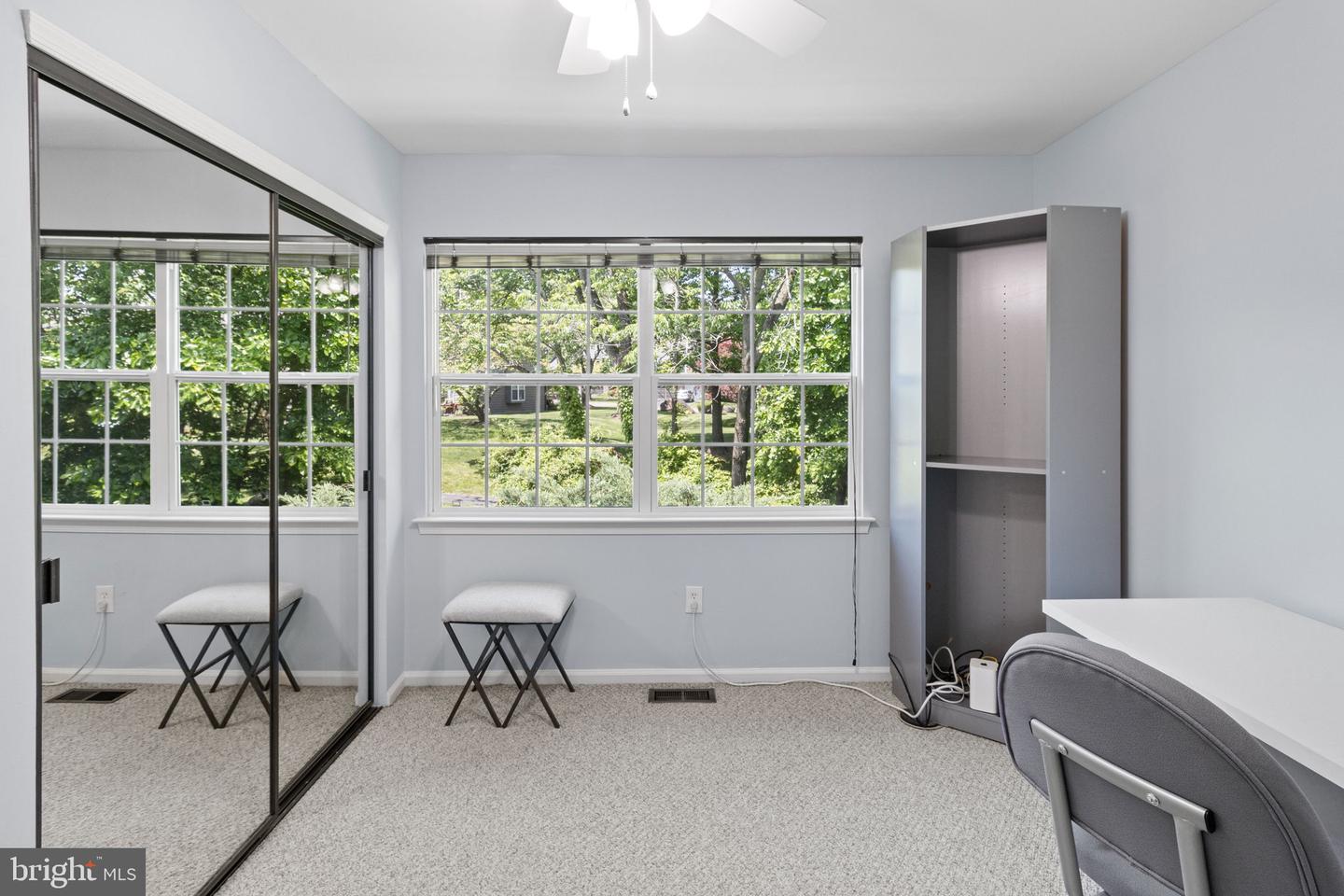 Photo 19 of 31 of 6-H Brookline Ct townhome