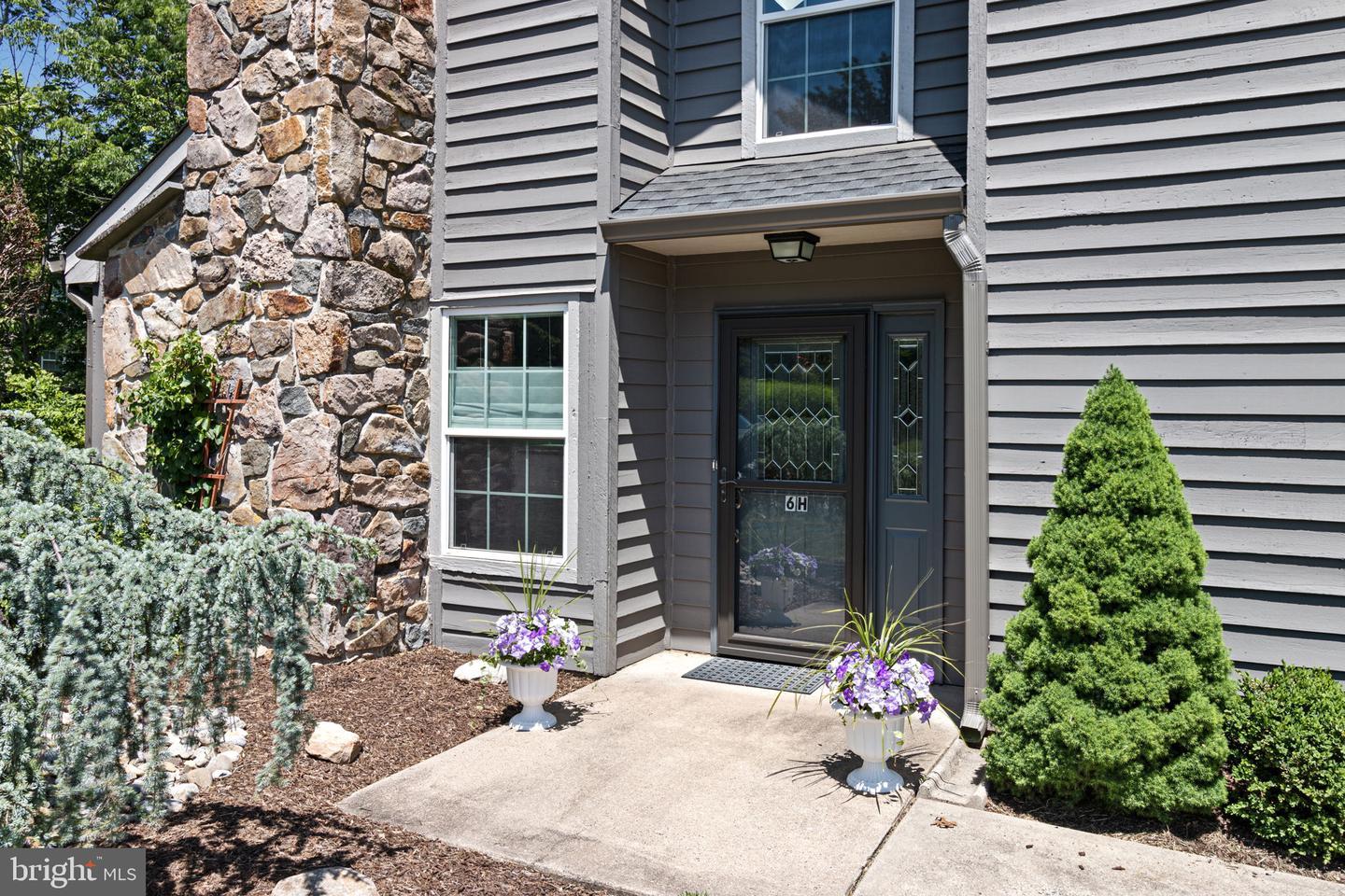 Photo 23 of 31 of 6-H Brookline Ct townhome