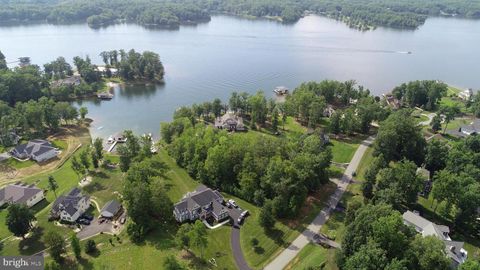 A home in Bumpass