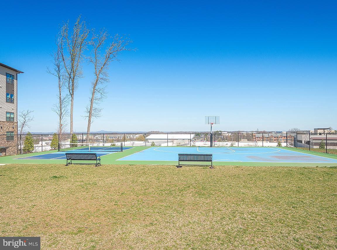 Photo 18 of 20 of 46294 Mount Milstead Ter #404 condo