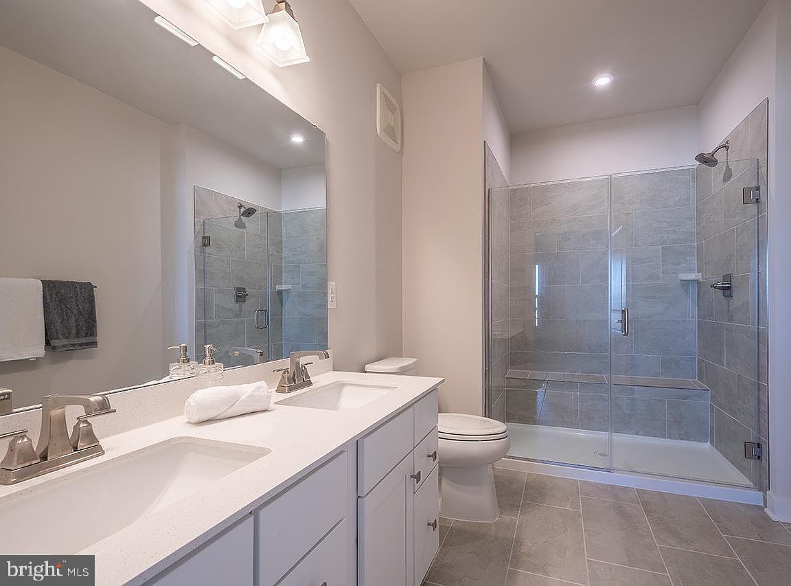Photo 9 of 20 of 46294 Mount Milstead Ter #404 condo
