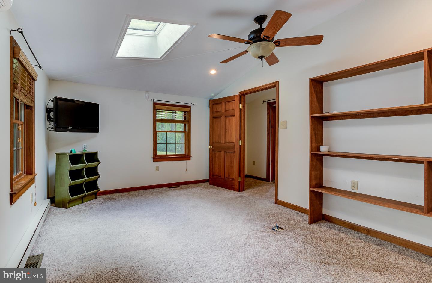 Photo 15 of 40 of 2342 Baltimore Pike house