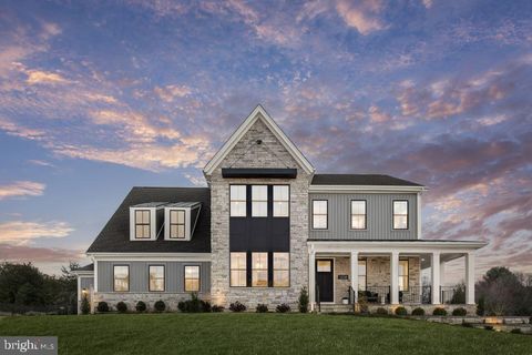 Single Family Residence in North Potomac MD 12313 Potomac Hunt ROAD.jpg