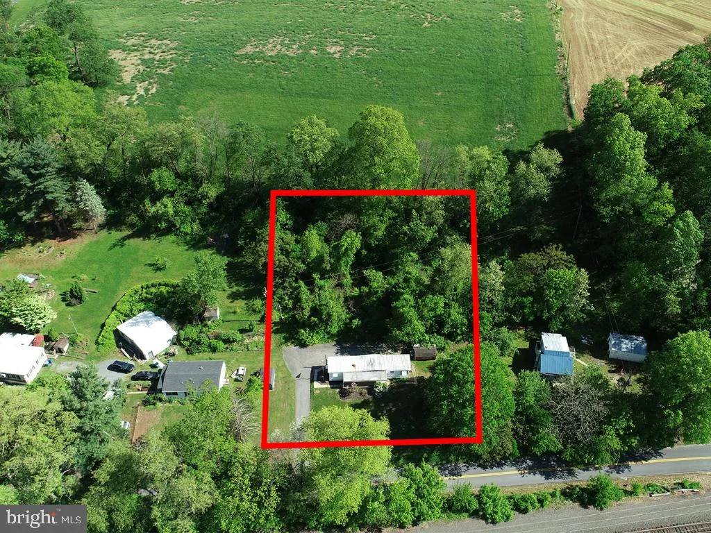 3806 Locust Grove Road