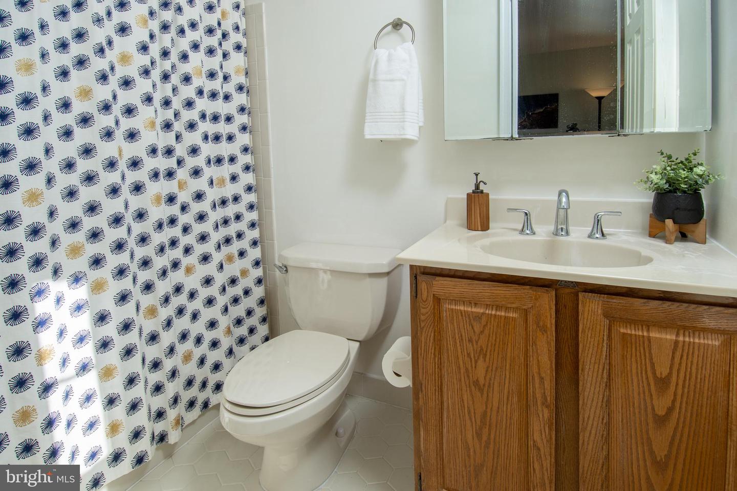 Photo 22 of 26 of 65 E Shrewsbury Pl townhome