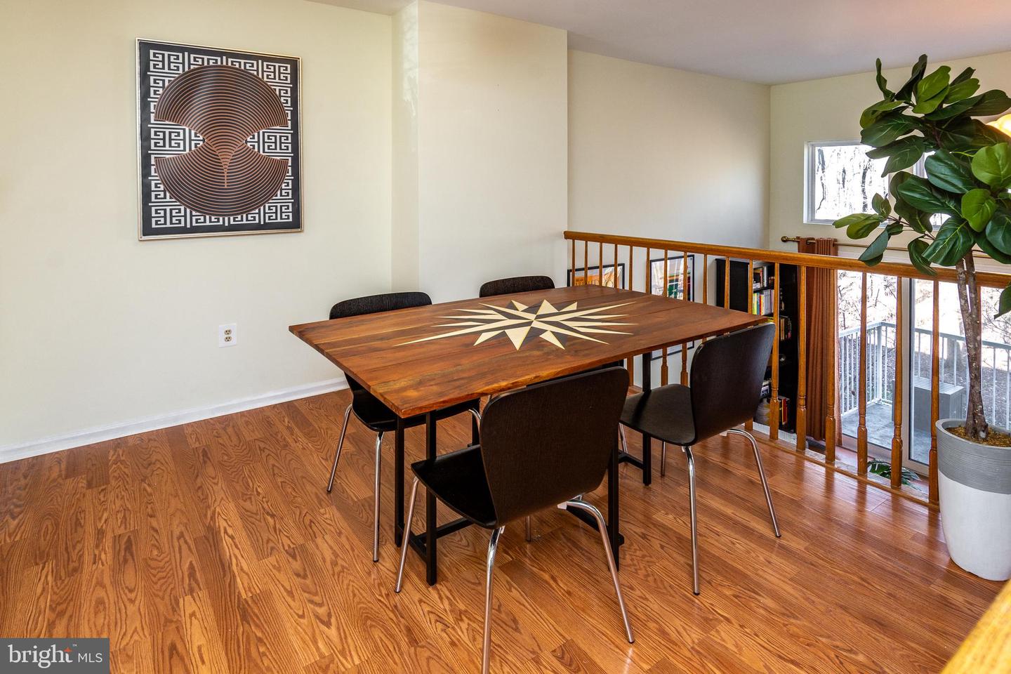 Photo 9 of 26 of 65 E Shrewsbury Pl townhome