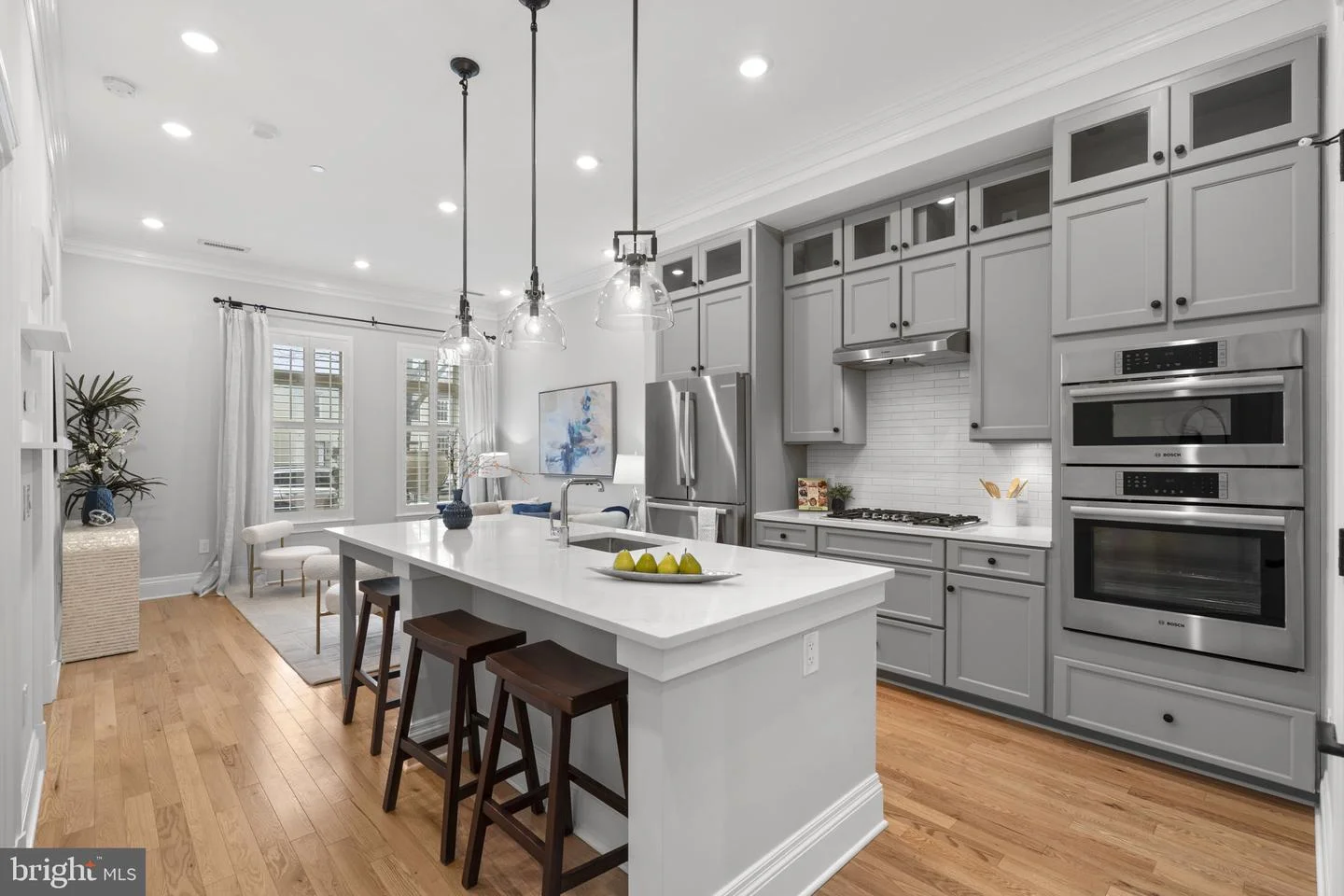 300 8th Street NE Unit 102