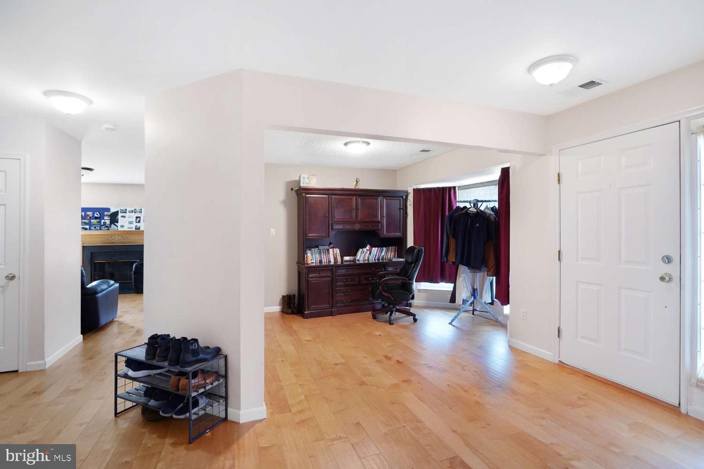 Photo 17 of 58 of 1147 Shamrock Way townhome