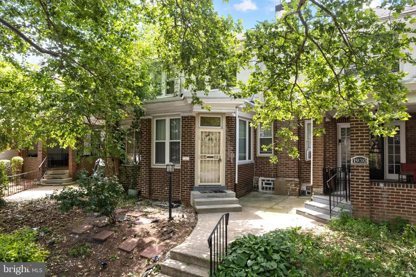 1928 W Godfrey Avenue
