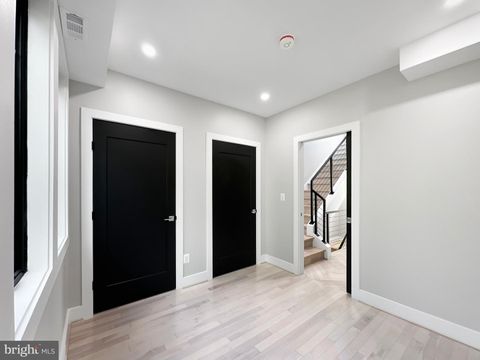 Townhouse in Washington DC 1416 3rd STREET 24.jpg