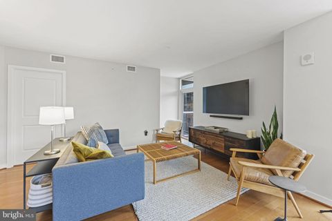 Condominium in Washington DC 1025 1st STREET 13.jpg