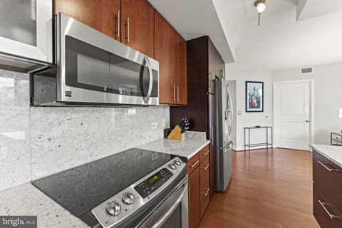 Condominium in Washington DC 1025 1st STREET 8.jpg