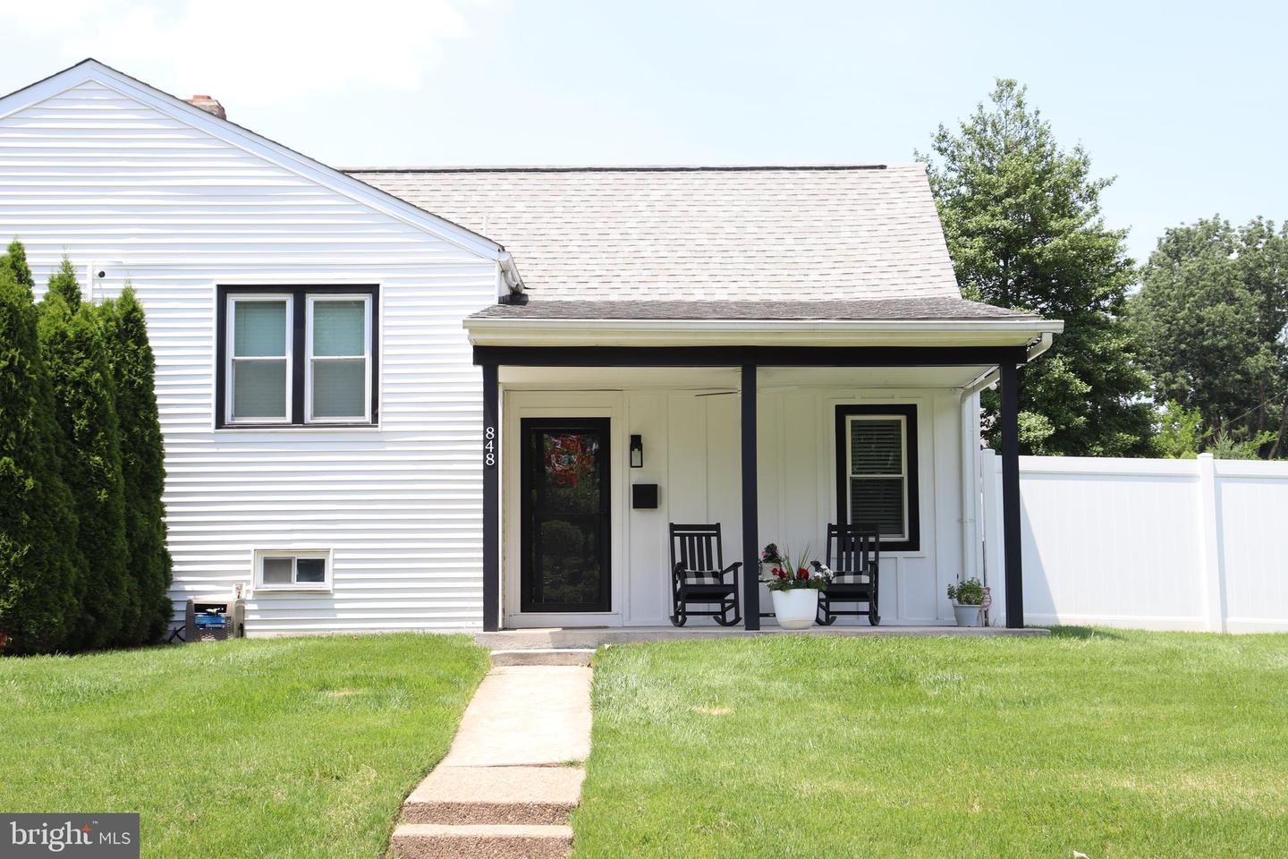 848 Grakyn Ln