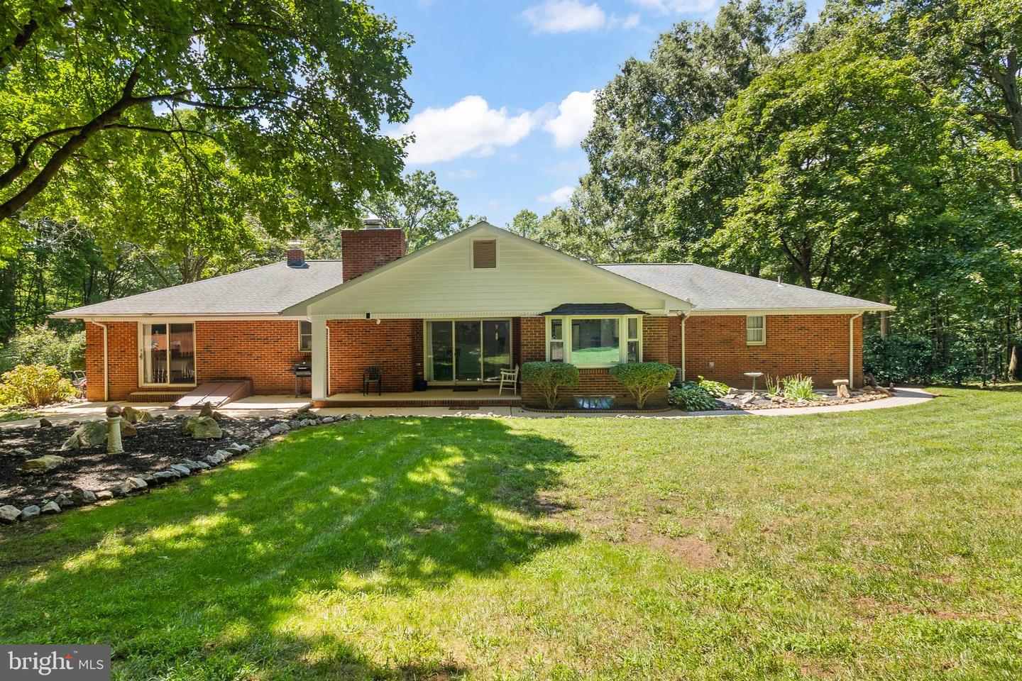 Photo 89 of 113 of 1604 Ironside Rd house