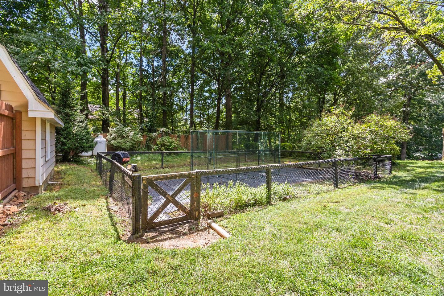 Photo 109 of 113 of 1604 Ironside Rd house