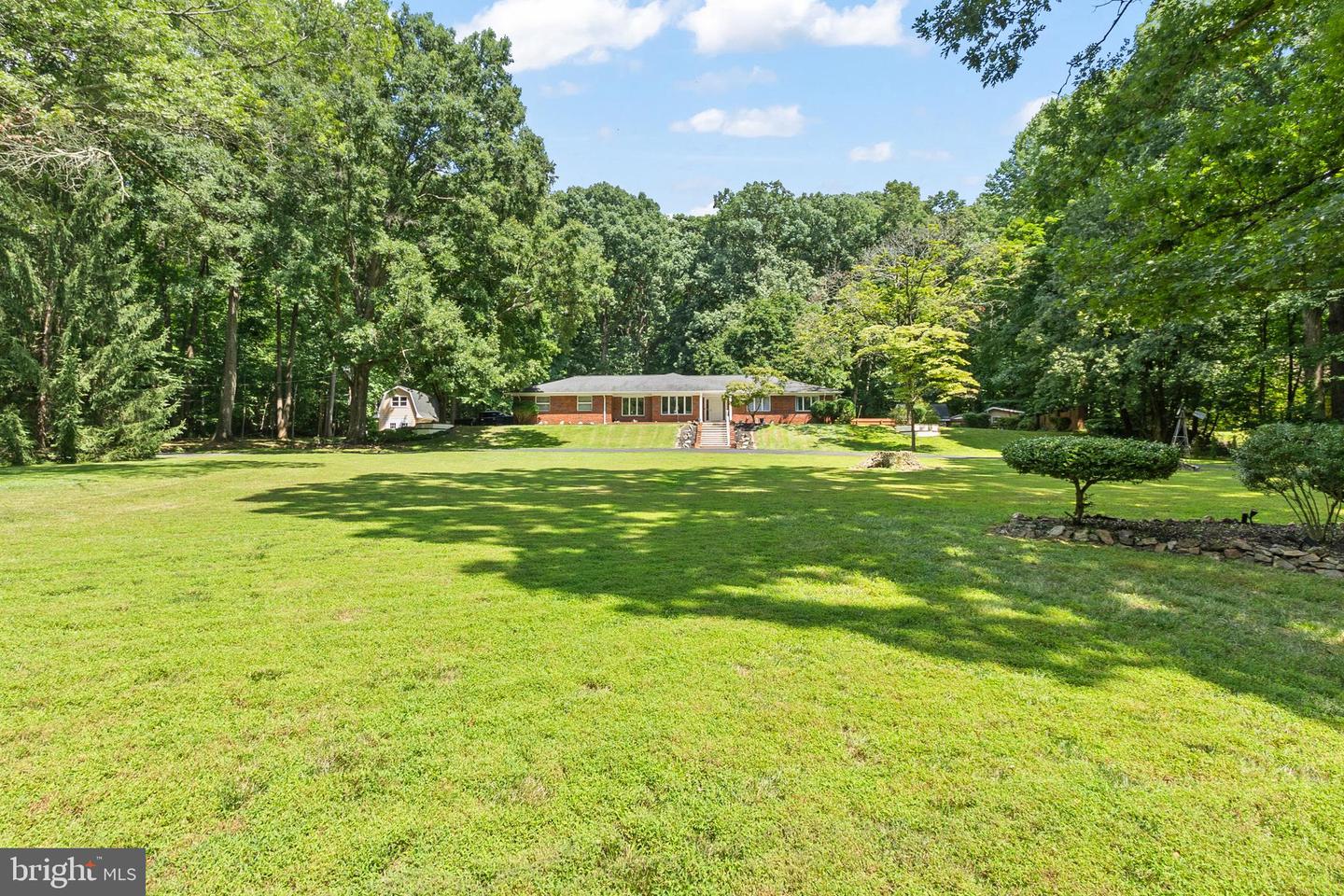 Photo 7 of 113 of 1604 Ironside Rd house