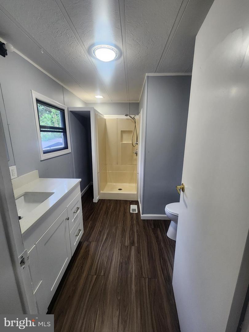 Photo 10 of 17 of 3 Donald Pl mobile home
