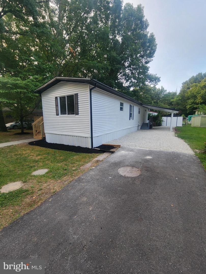Photo 3 of 17 of 3 Donald Pl mobile home