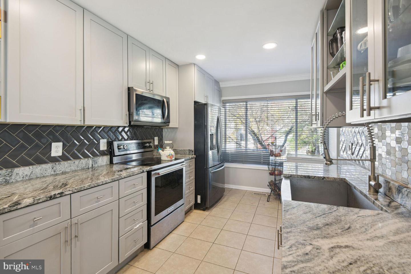 Photo 3 of 15 of 7010 Cipriano Woods Ct townhome