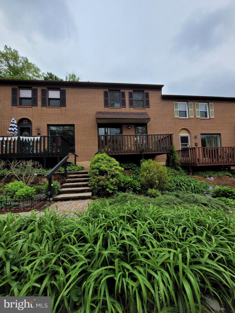 View Media, PA 19063 townhome