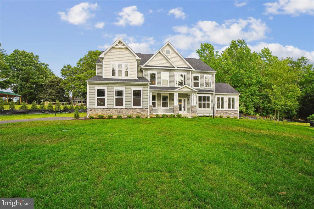1907 Mackiebeth Court