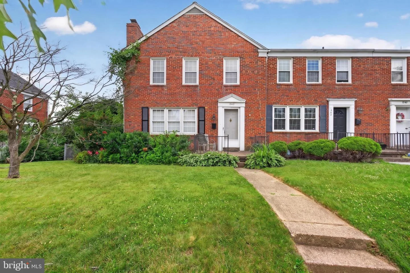 1545 Cottage Lane