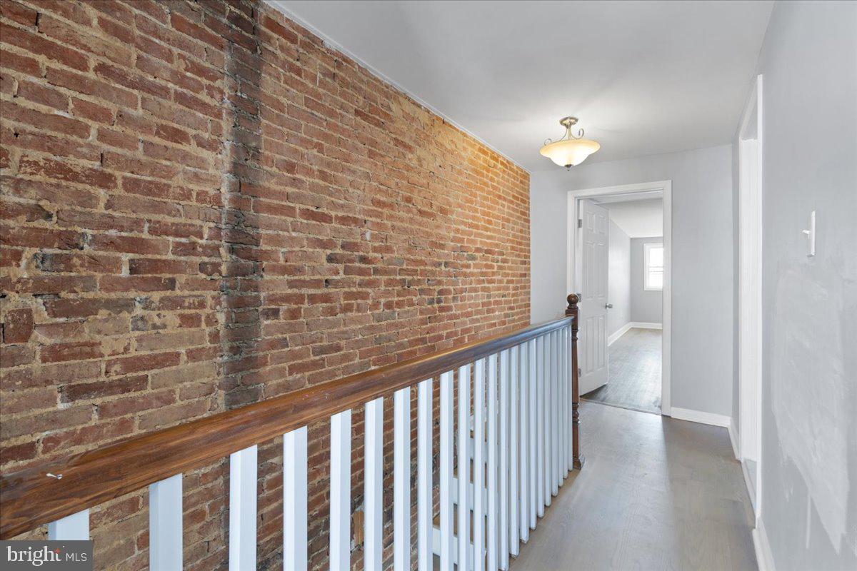 Photo 19 of 29 of 1251 Sargeant St townhome