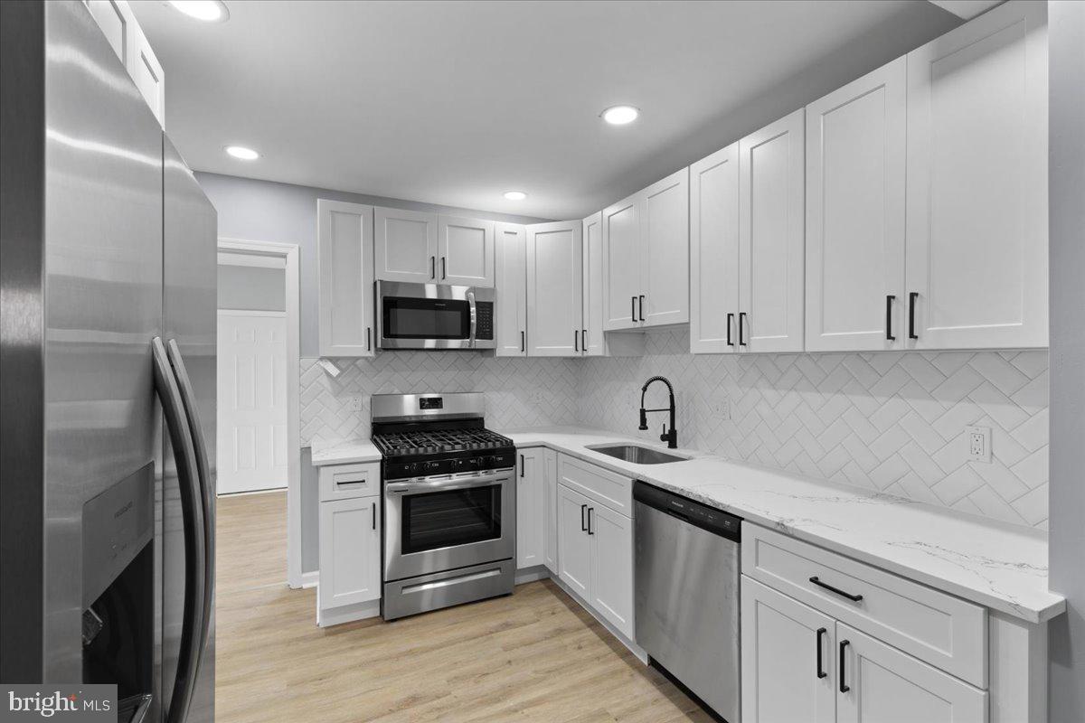 Photo 8 of 29 of 1251 Sargeant St townhome