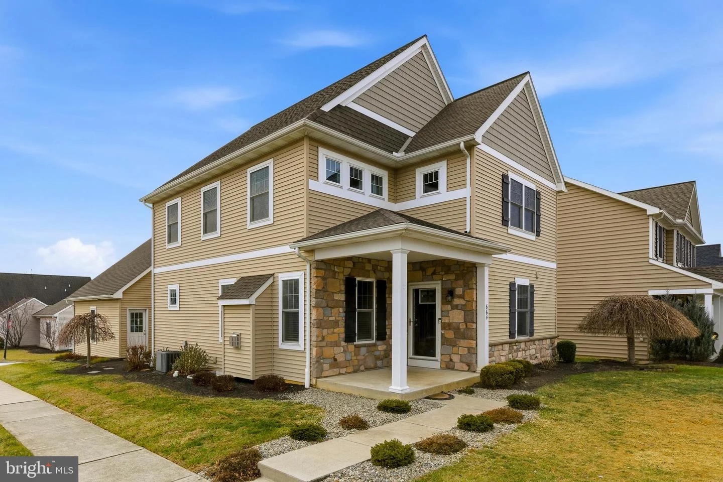664 Richmond Drive