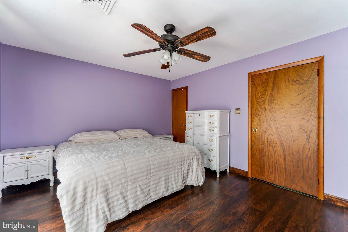 Photo 14 of 40 of 319 S Bonsall Rd house