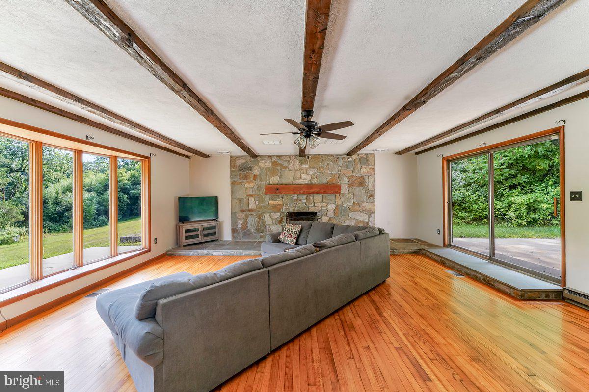 Photo 9 of 40 of 319 S Bonsall Rd house