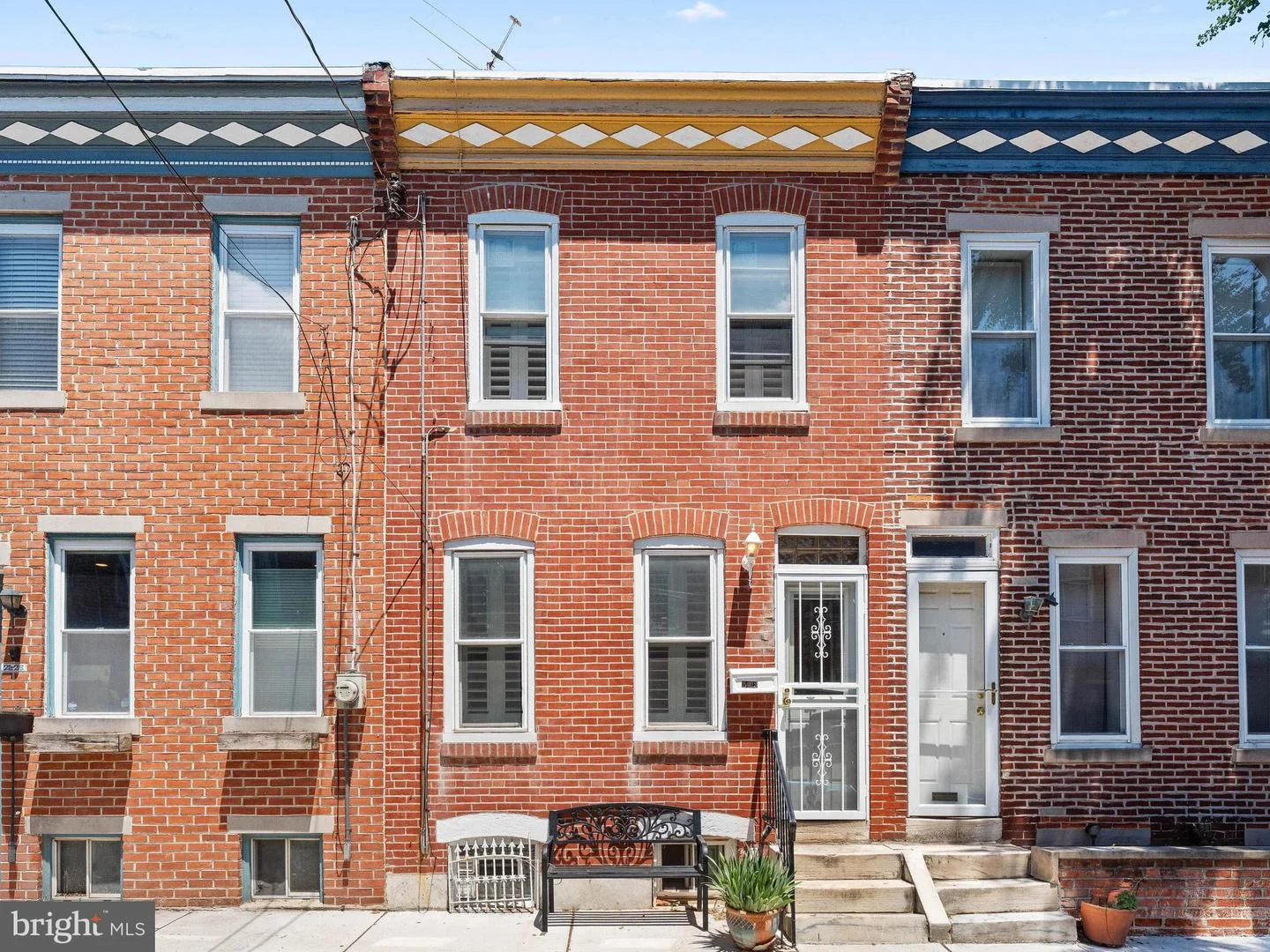 2423 Madison Square