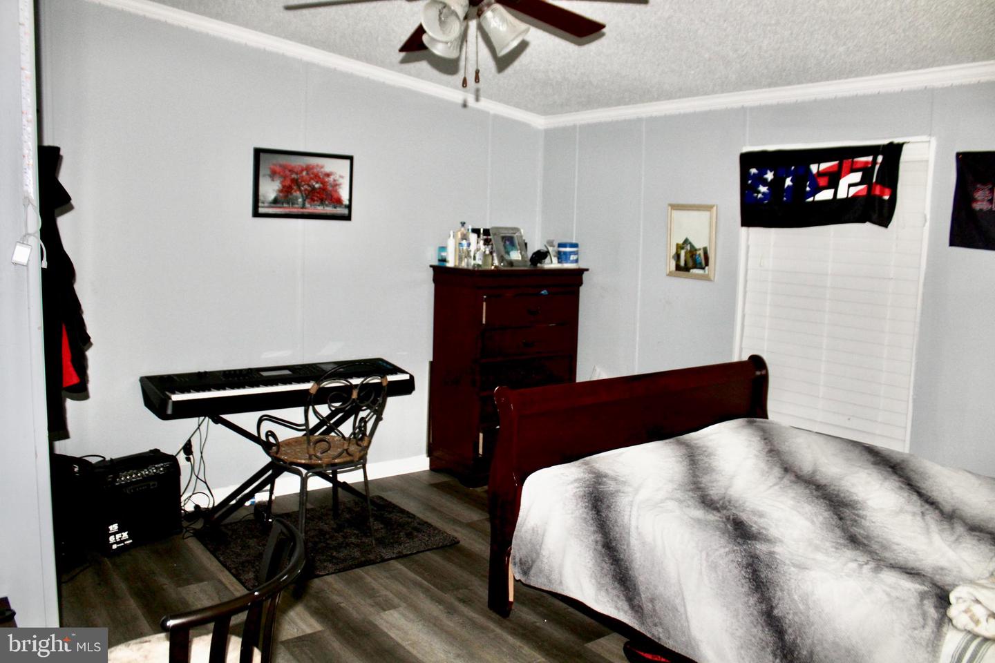Photo 53 of 63 of 1605 Colesbury Pl mobile home