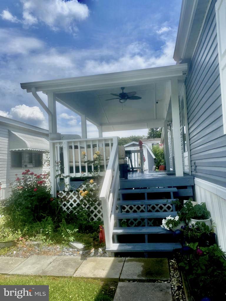 Photo 3 of 63 of 1605 Colesbury Pl mobile home