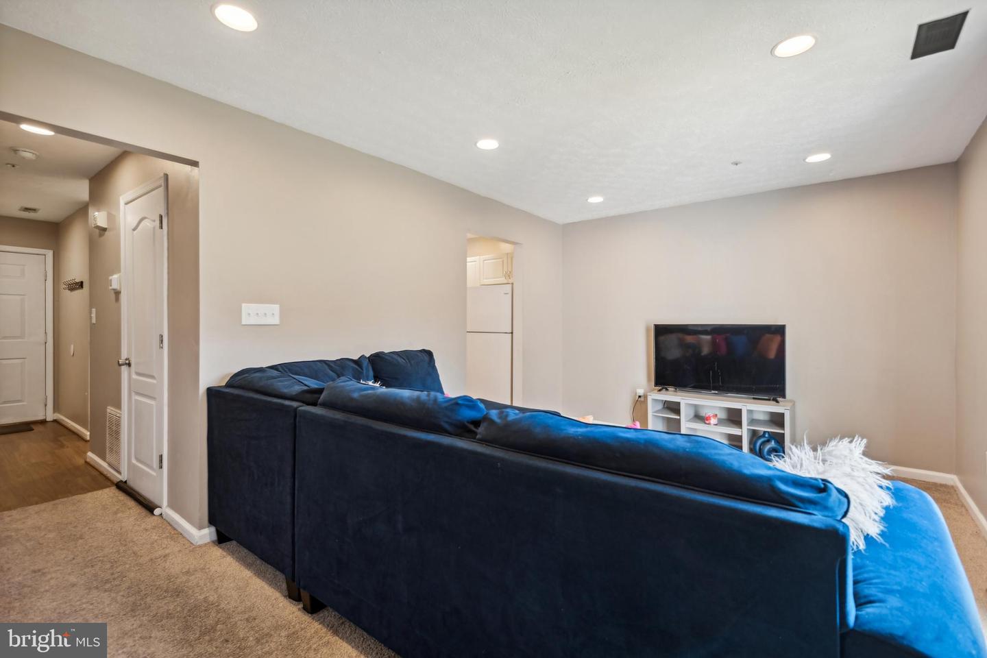 Photo 11 of 25 of 45289 W Othello Way townhome