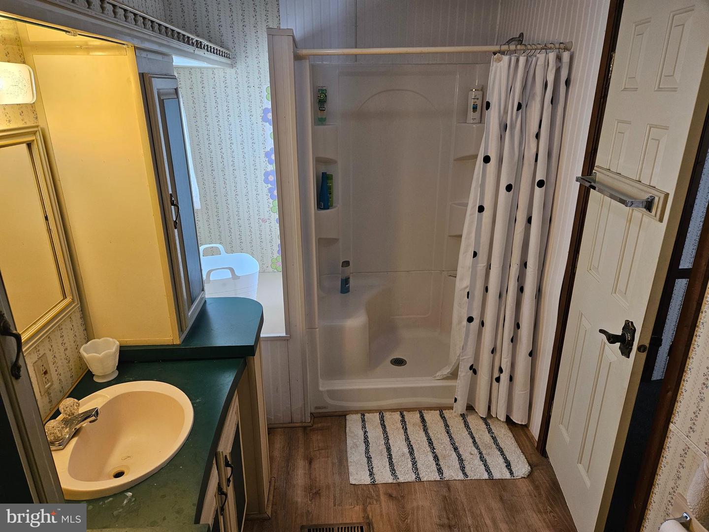 Photo 14 of 40 of 633 Gulf Stream Dr mobile home