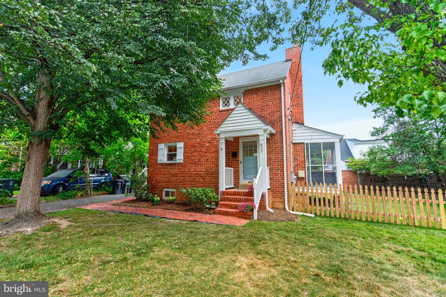 835 N Buchanan Street, Arlington, VA, 22203