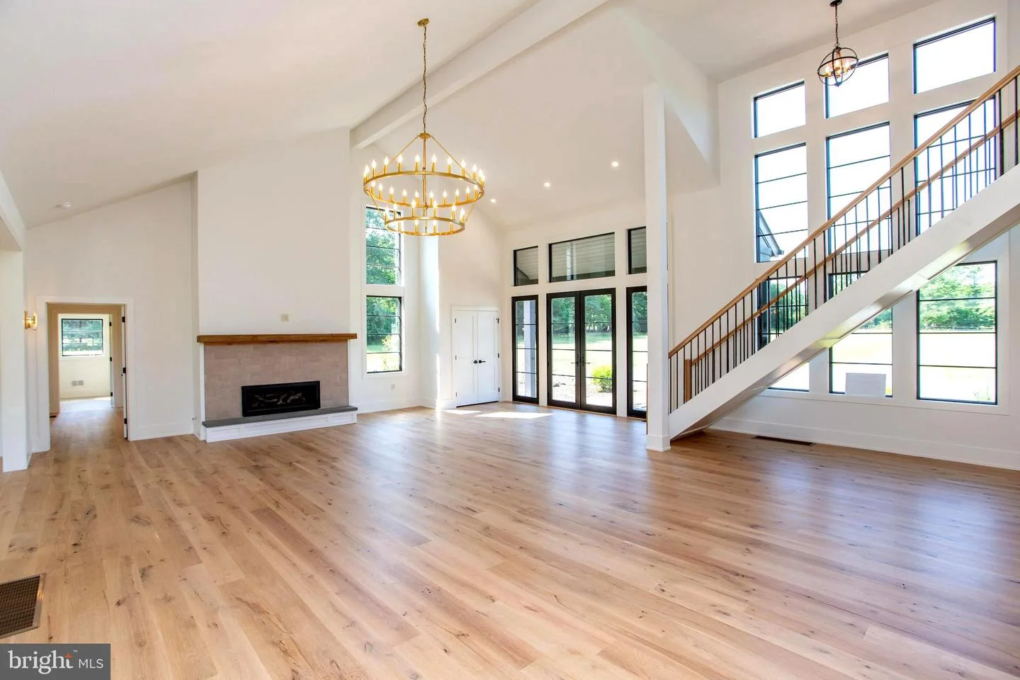 5823 Rodgers Road