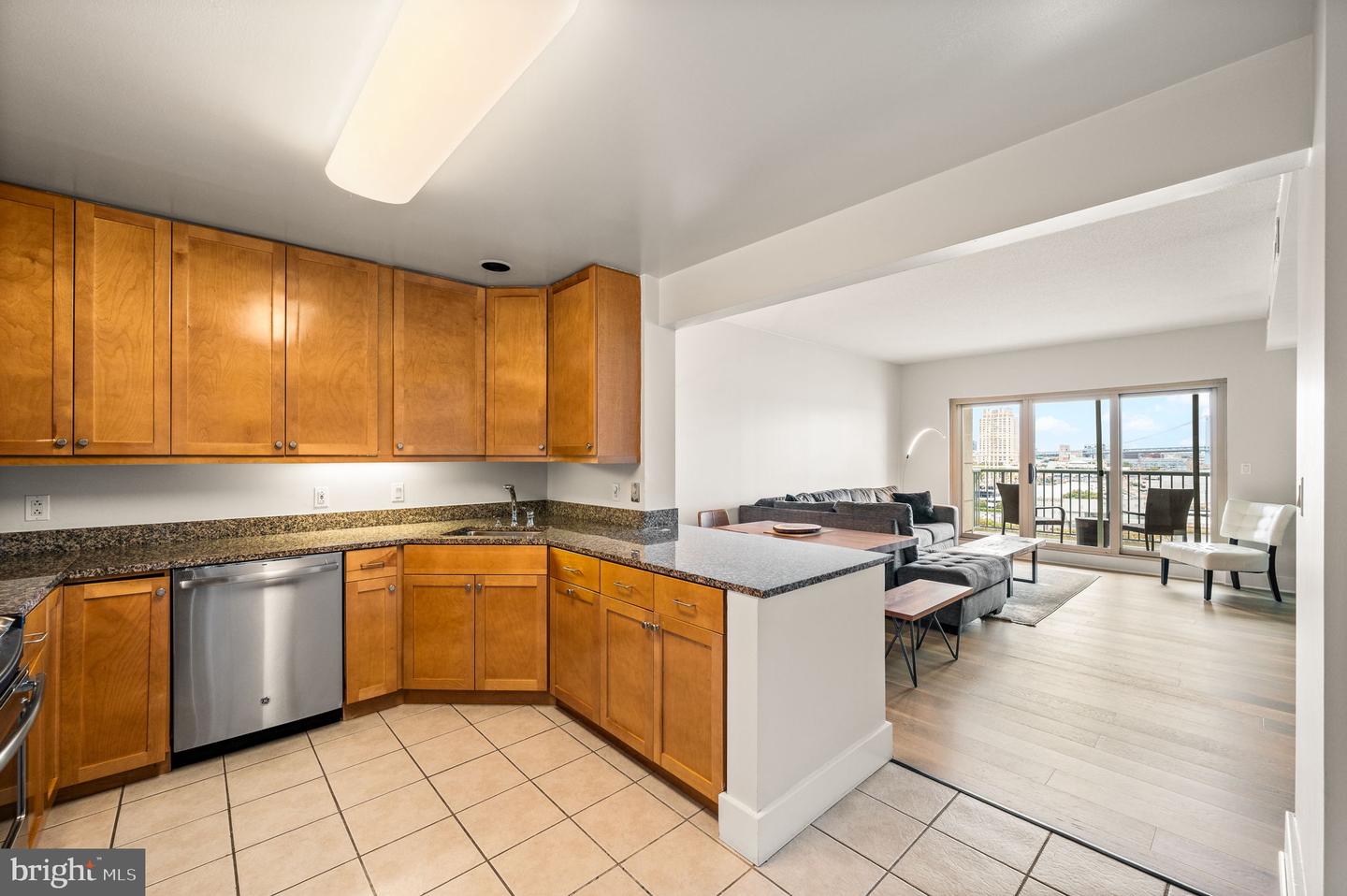 717 S Columbus Boulevard #715, Philadelphia, Pennsylvania image 3