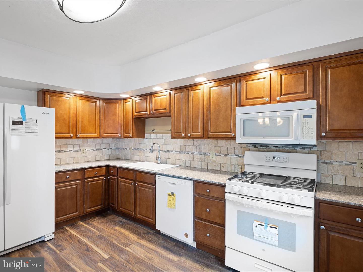 Photo 8 of 20 of 6 Cedar St townhome