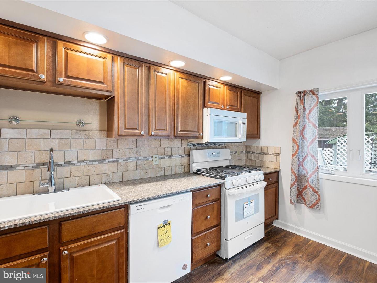 Photo 9 of 20 of 6 Cedar St townhome