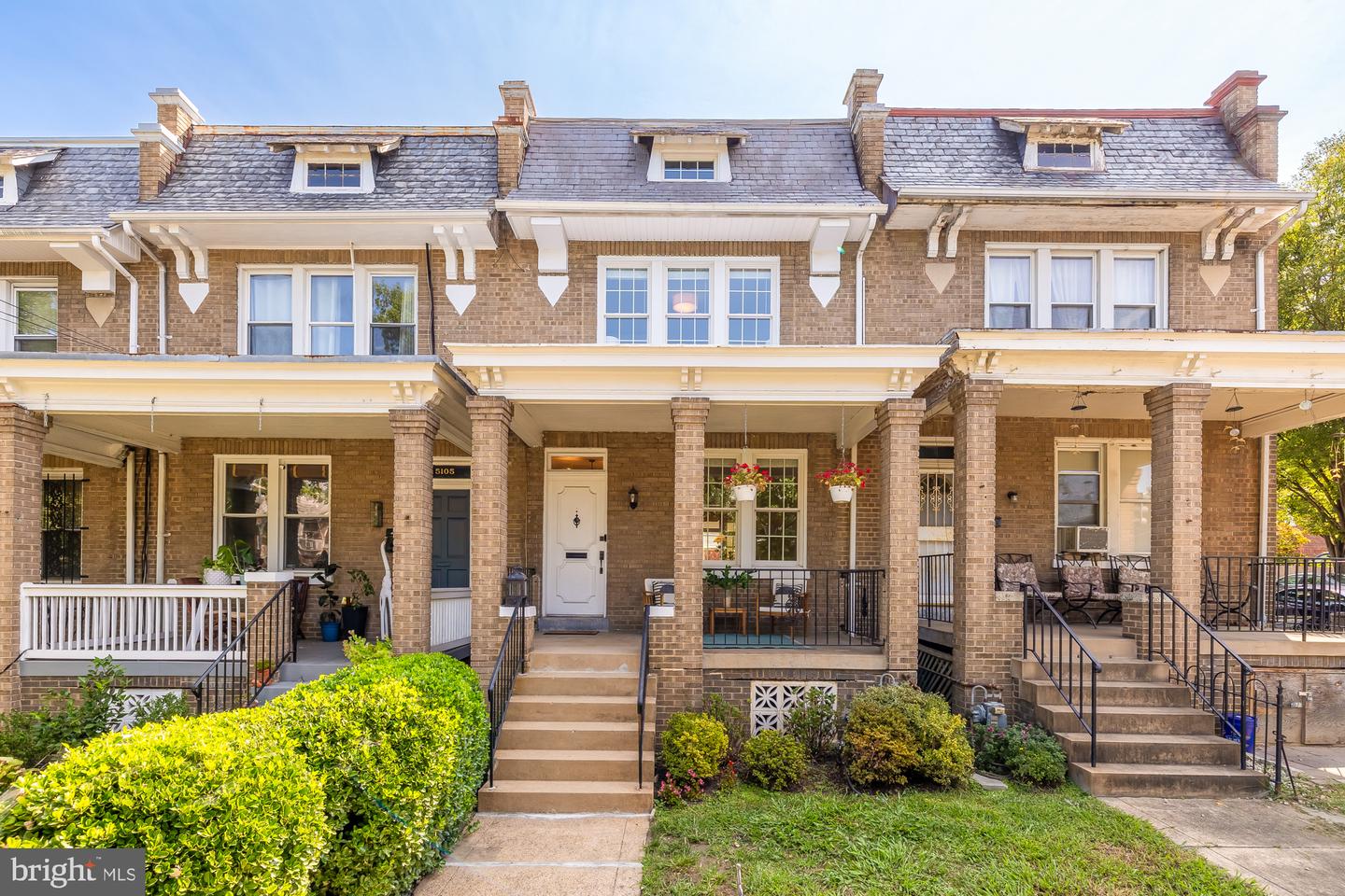 View Washington, DC 20011 townhome