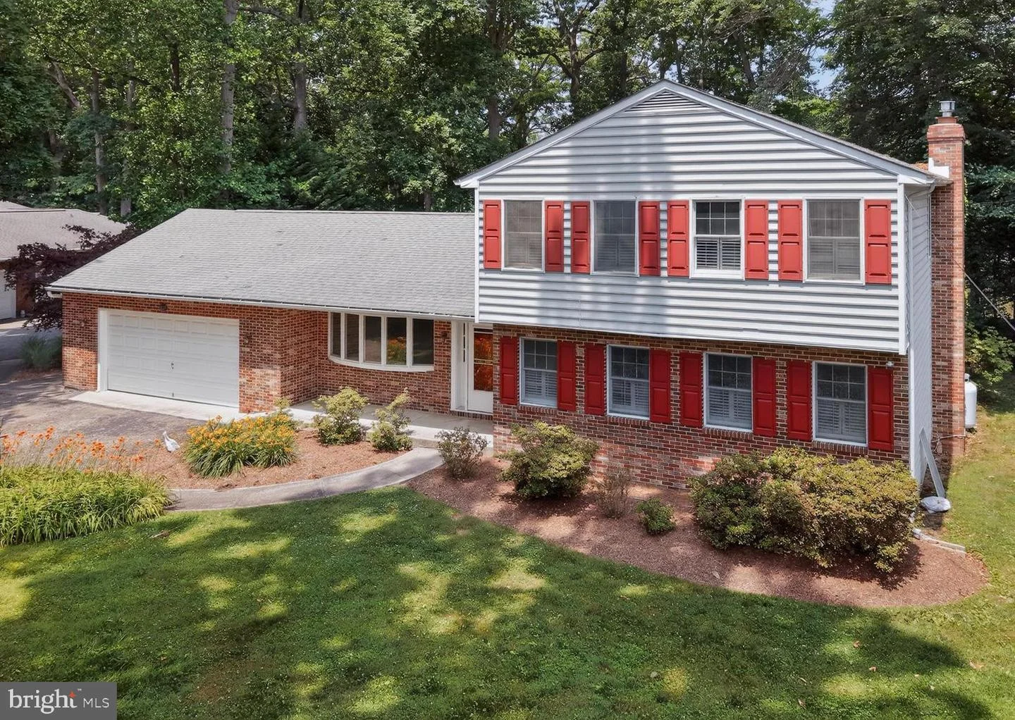 700 N Holly Drive